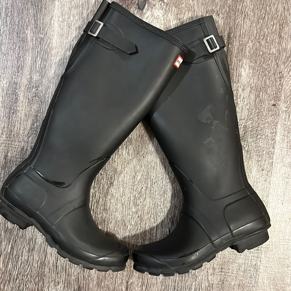 Hunter boot.